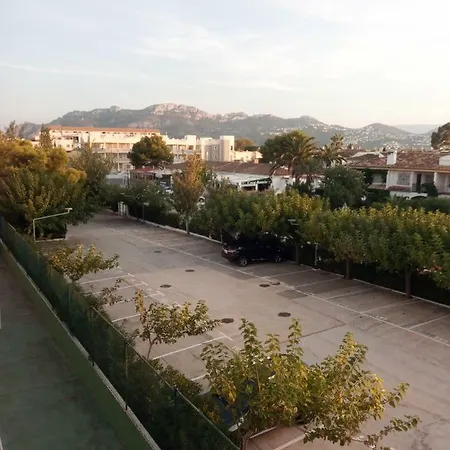 Marina Racons Edificio Leo Apartman