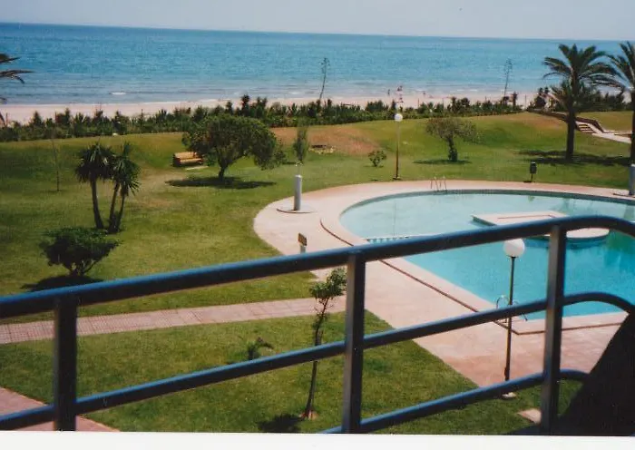 Marina Racons Edificio Leo * 데니아